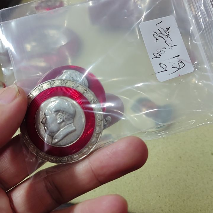 其他普通金属宏*阁纪念章