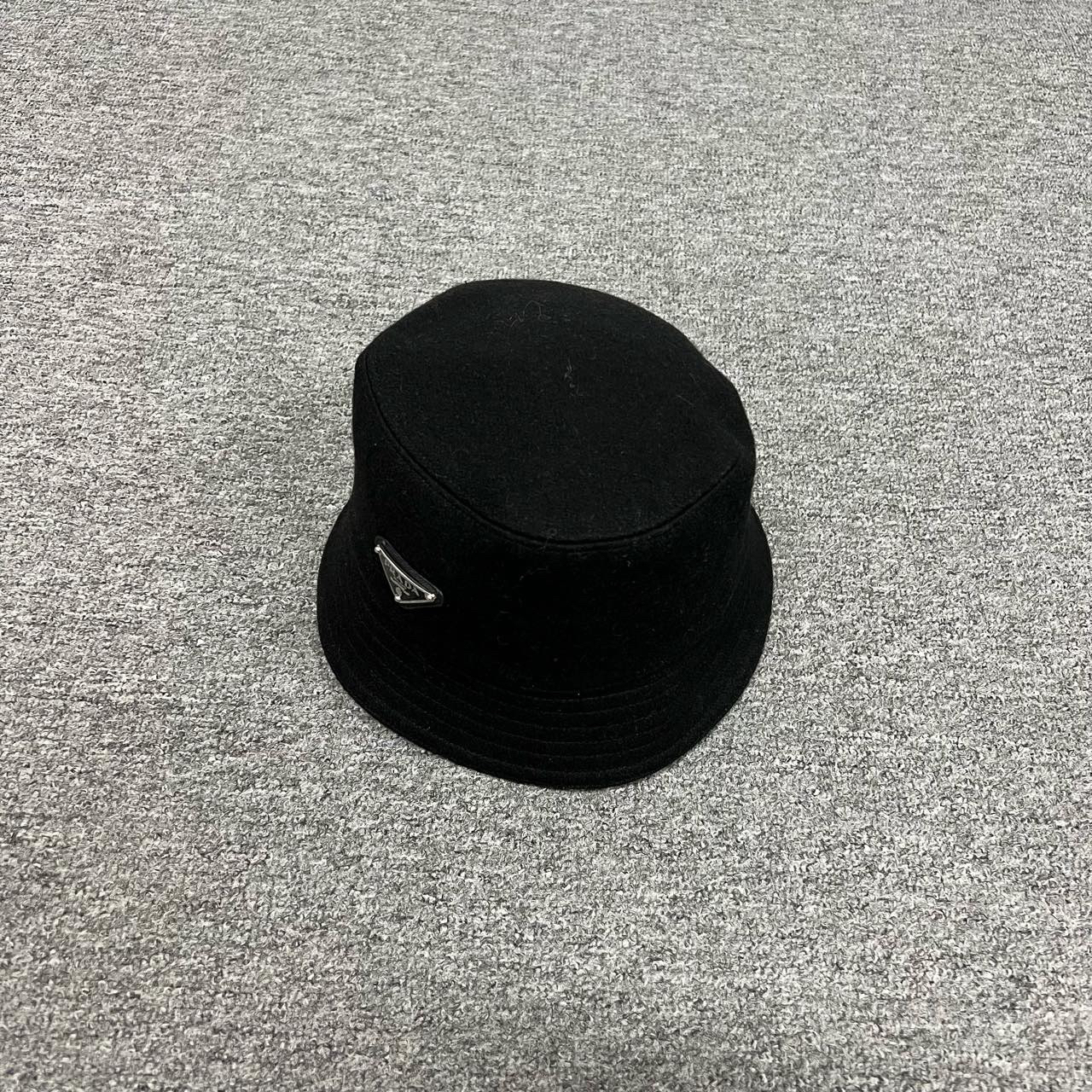 未使用 AMIPARIS prada 黑色渔夫帽