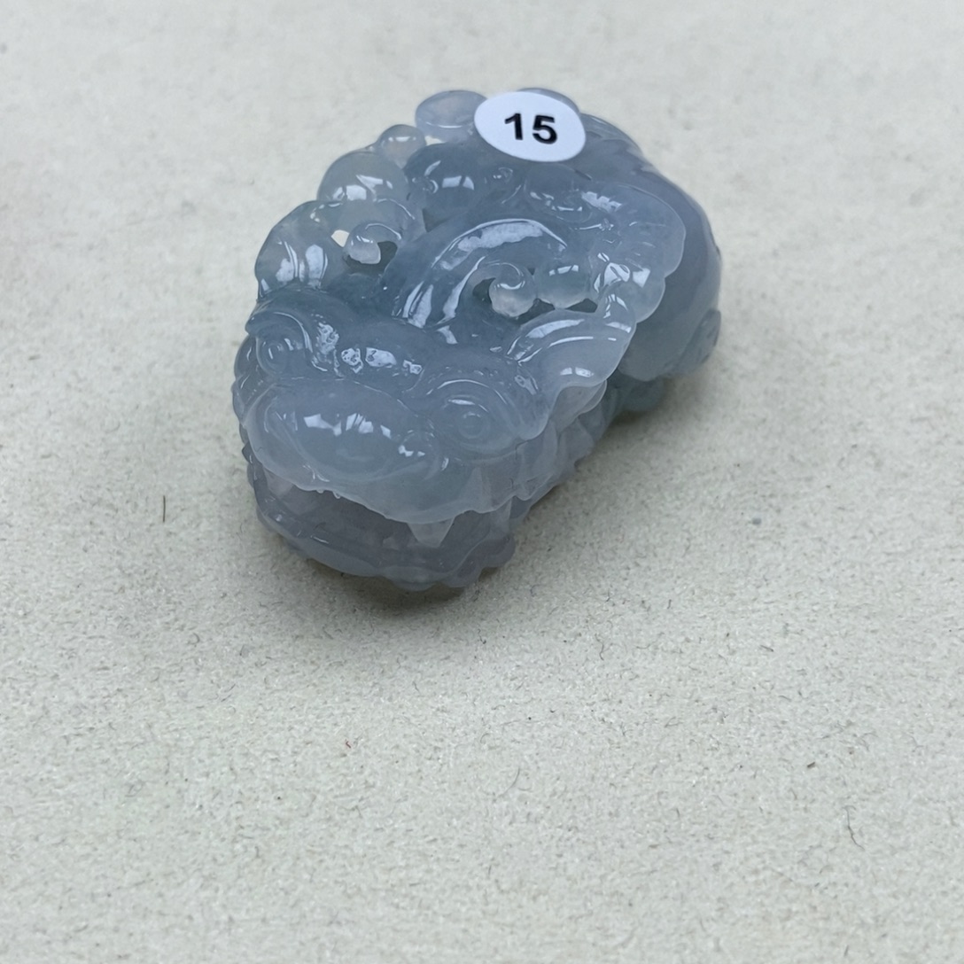 翡翠未镶嵌颈饰如意貔貅吊坠