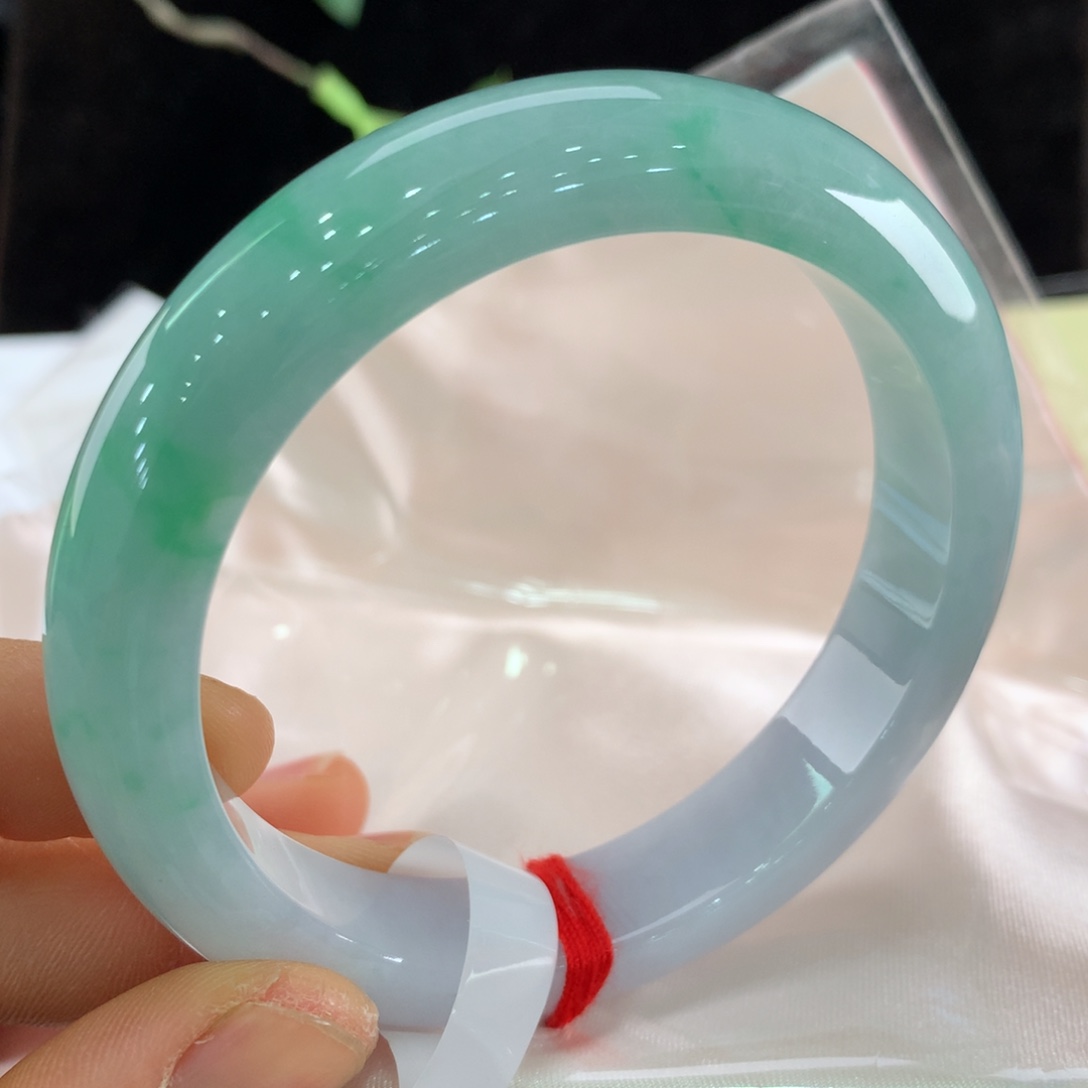 翡翠手镯未镶嵌111-0021