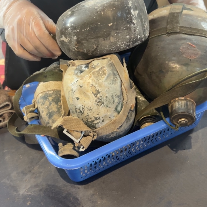 封***云瓷片拾六家的瓷器瓷器