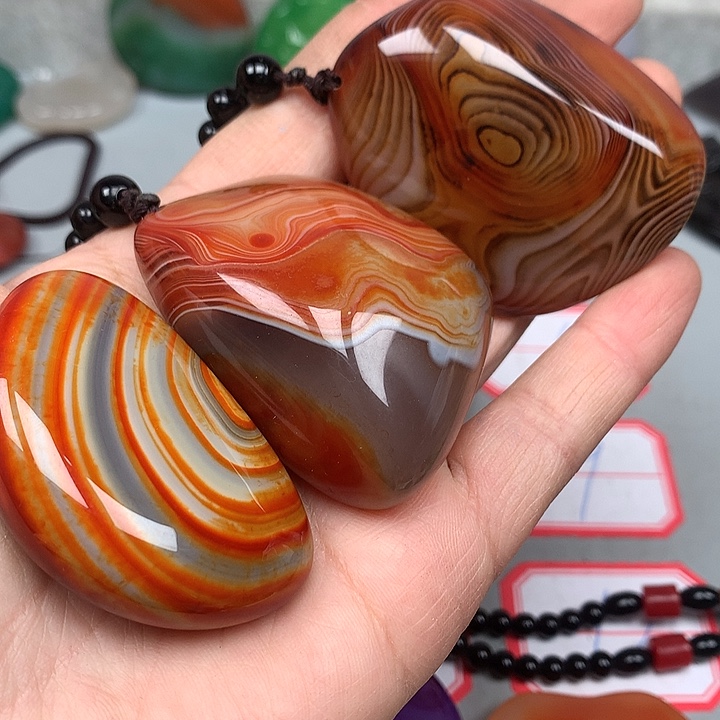 雪***坊玛瑙/玉髓未镶嵌颈饰