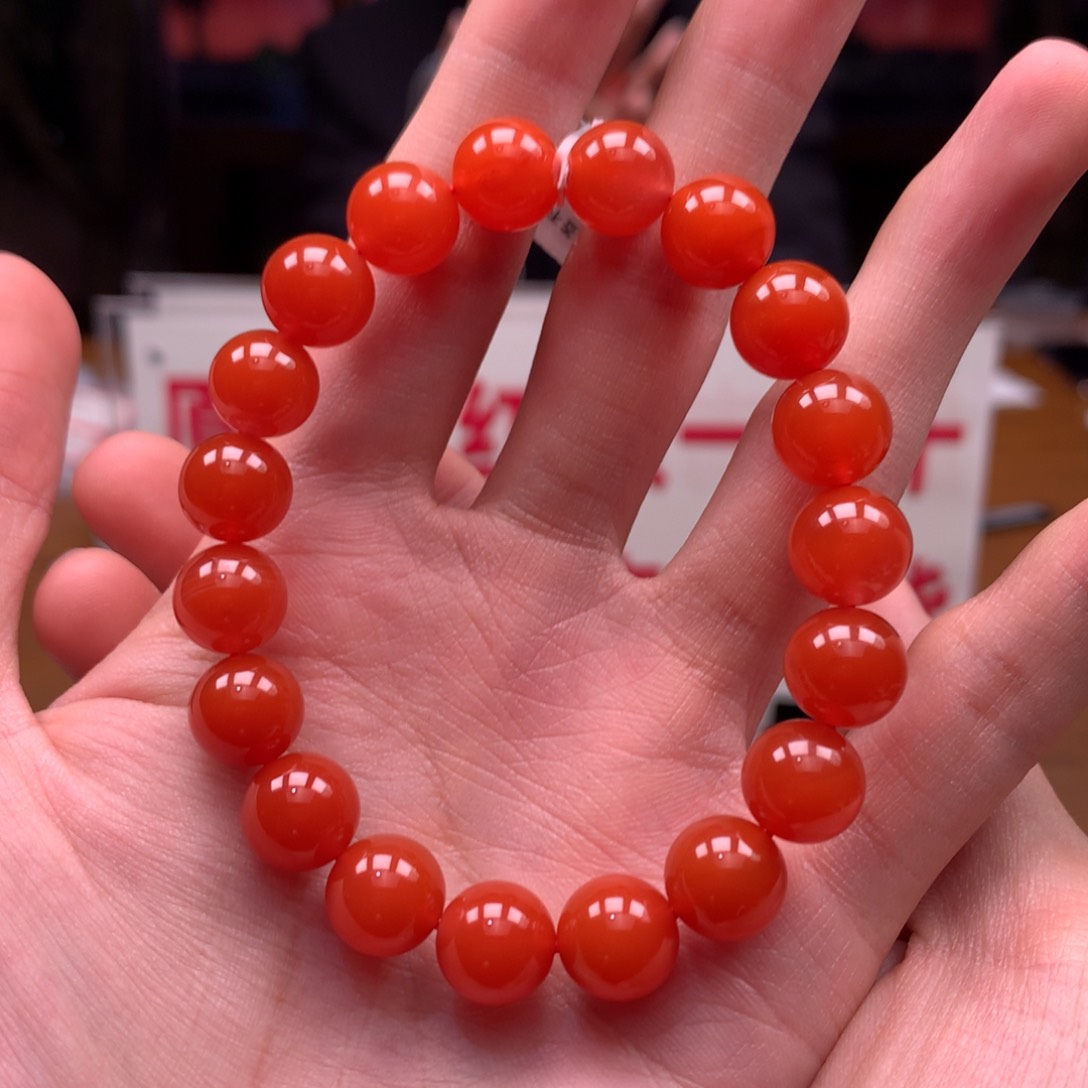 南红玛瑙手串未镶嵌大黑洞10mm+微瑕