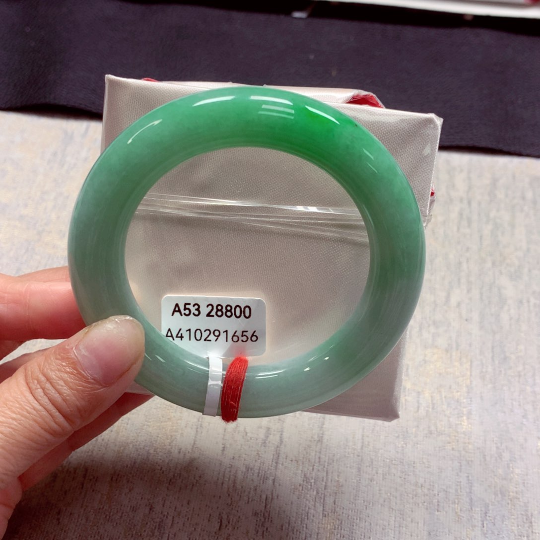 翡翠手镯（圆镯）未镶嵌圆条53（89）20号