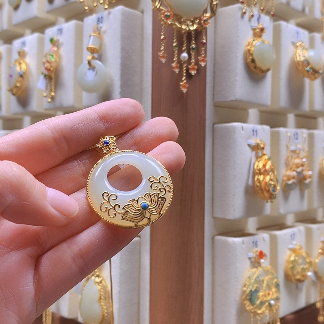 和田玉颈饰银S925镶嵌