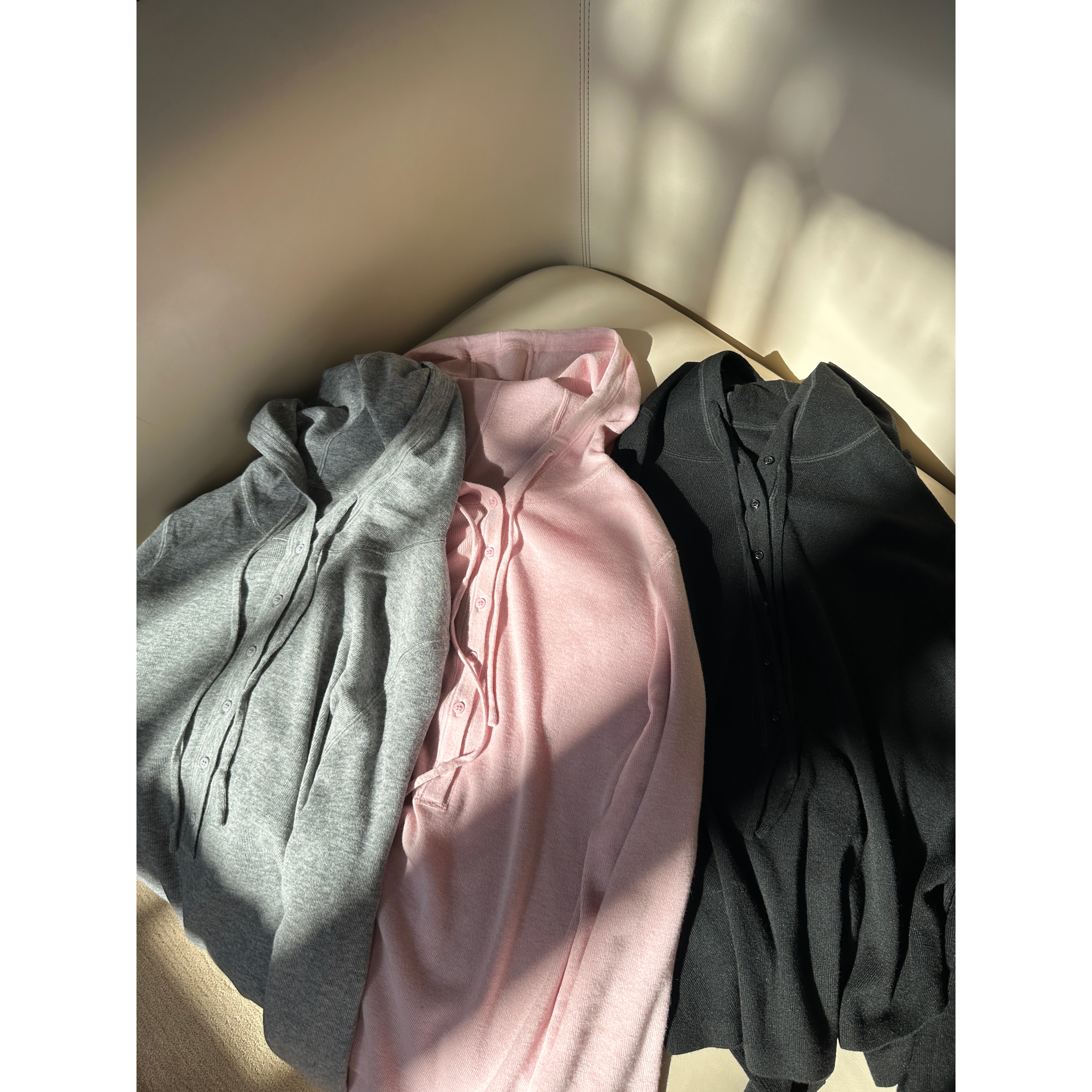 【曼文kiki】“至简松弛”简约连帽长袖羊毛针织衫 25Q1204