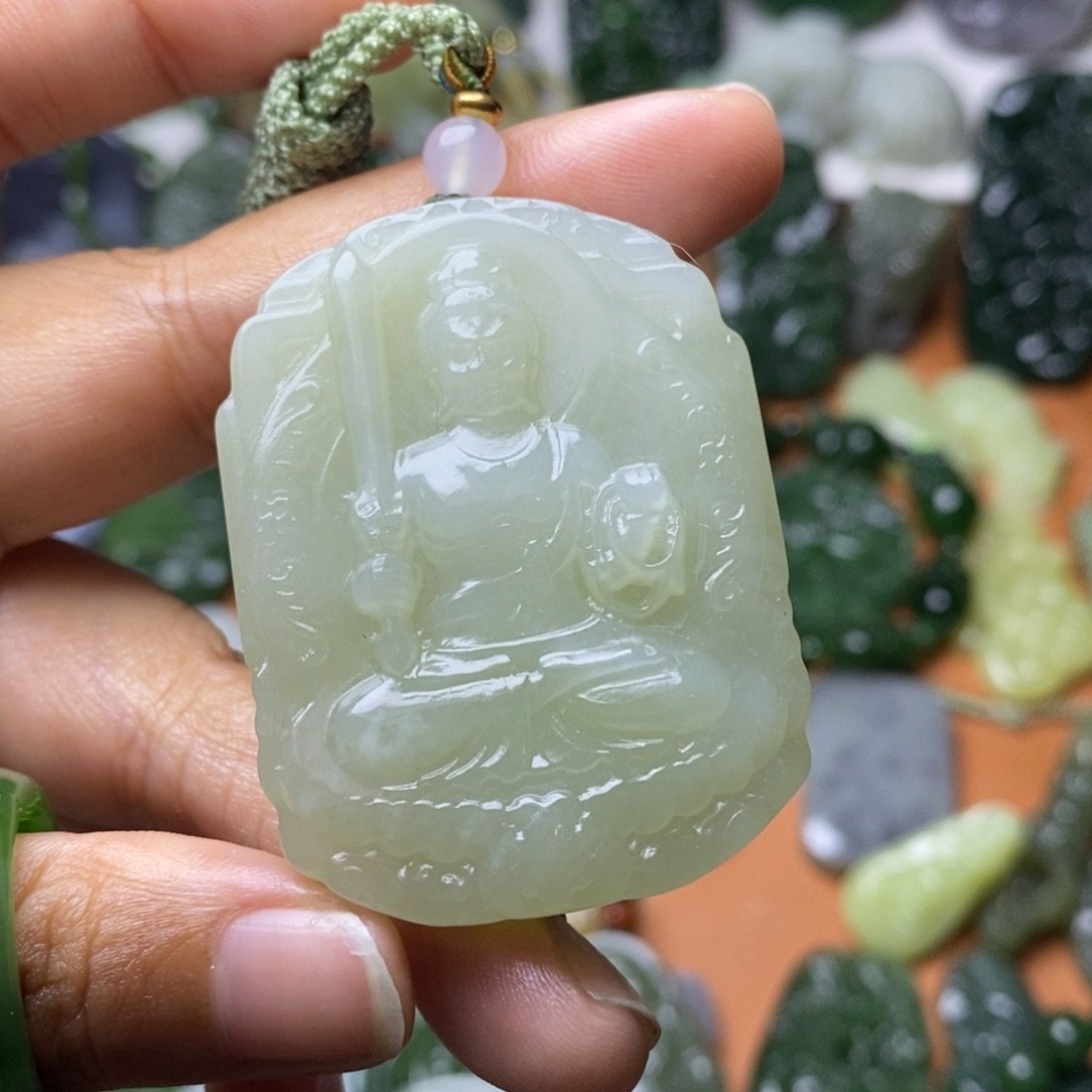 和田玉未镶嵌颈饰