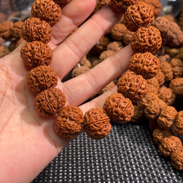 喜***台金刚菩提吊坠梅花