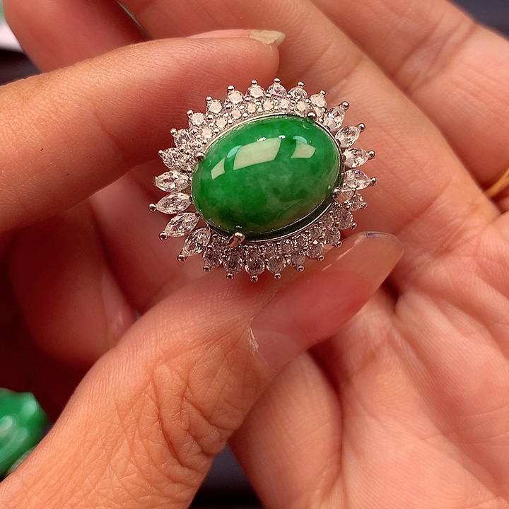 翡翠颈饰银S925镶嵌翡翠