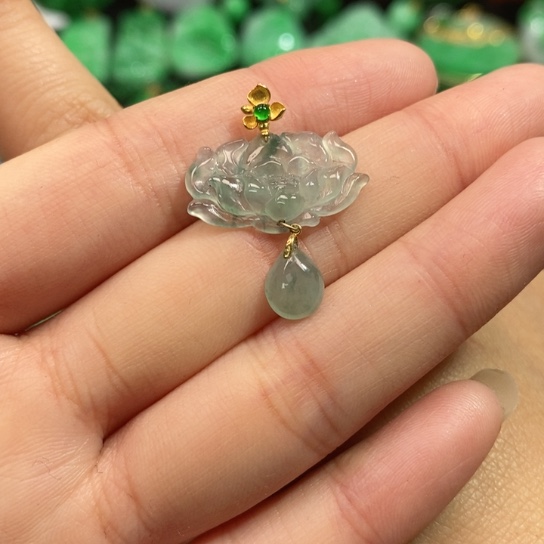 颈饰未镶嵌翡翠吊坠