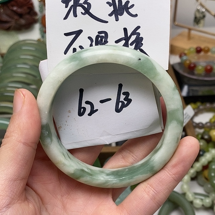 蛇纹石玉手镯未镶嵌岫玉7