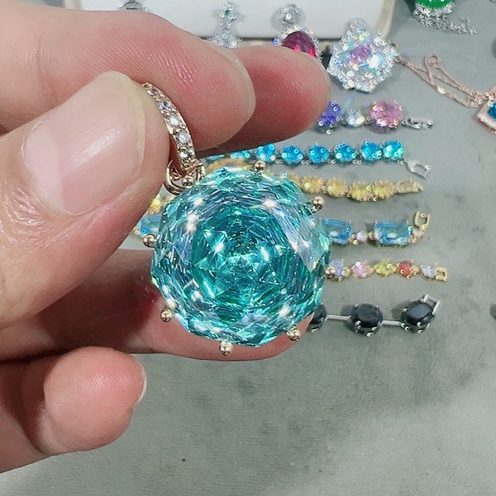 钨金无红宝蓝宝满钻镶嵌大宝贝
