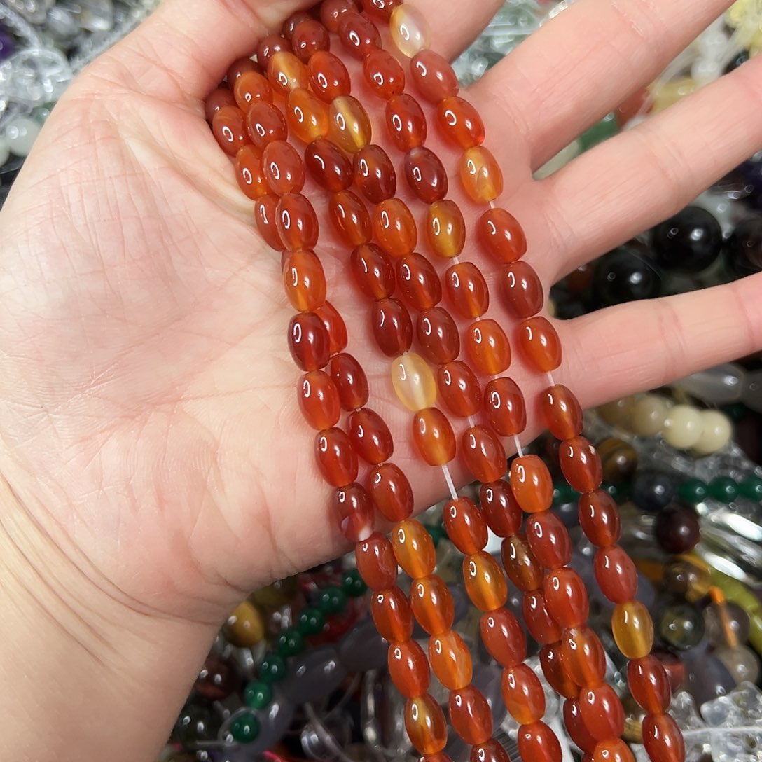 玛瑙/玉髓未镶嵌珠宝半成品，卡6x8玛瑙枣珠一条