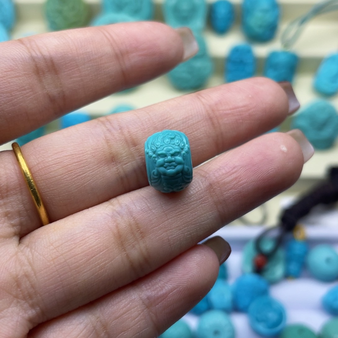 绿松石雕刻未镶嵌