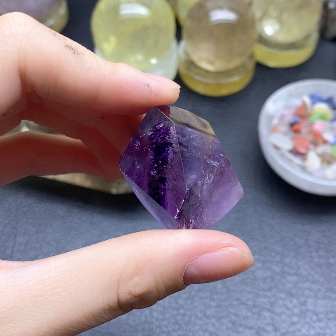 未镶嵌珠宝半成品水晶512水晶石