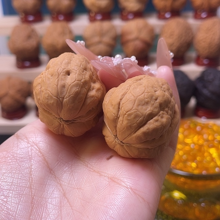 文玩核桃吊坠35玉蝉29