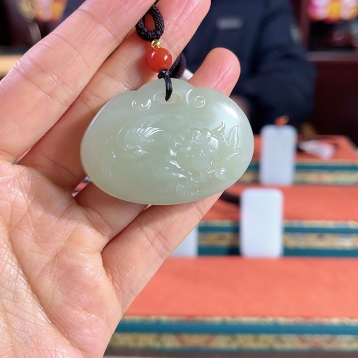 和田玉吊坠未镶嵌