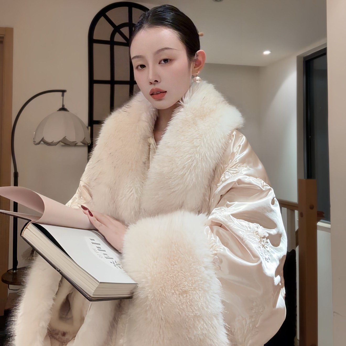 寶.ZBB《月满西楼》原创国风刺绣花舒适亲肤夹棉保暖外套大衣女