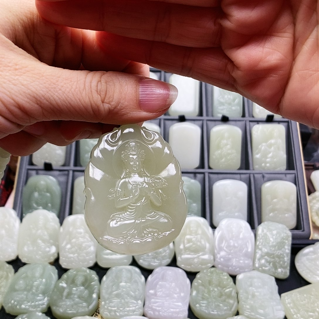 和田玉颈饰未镶嵌用****7