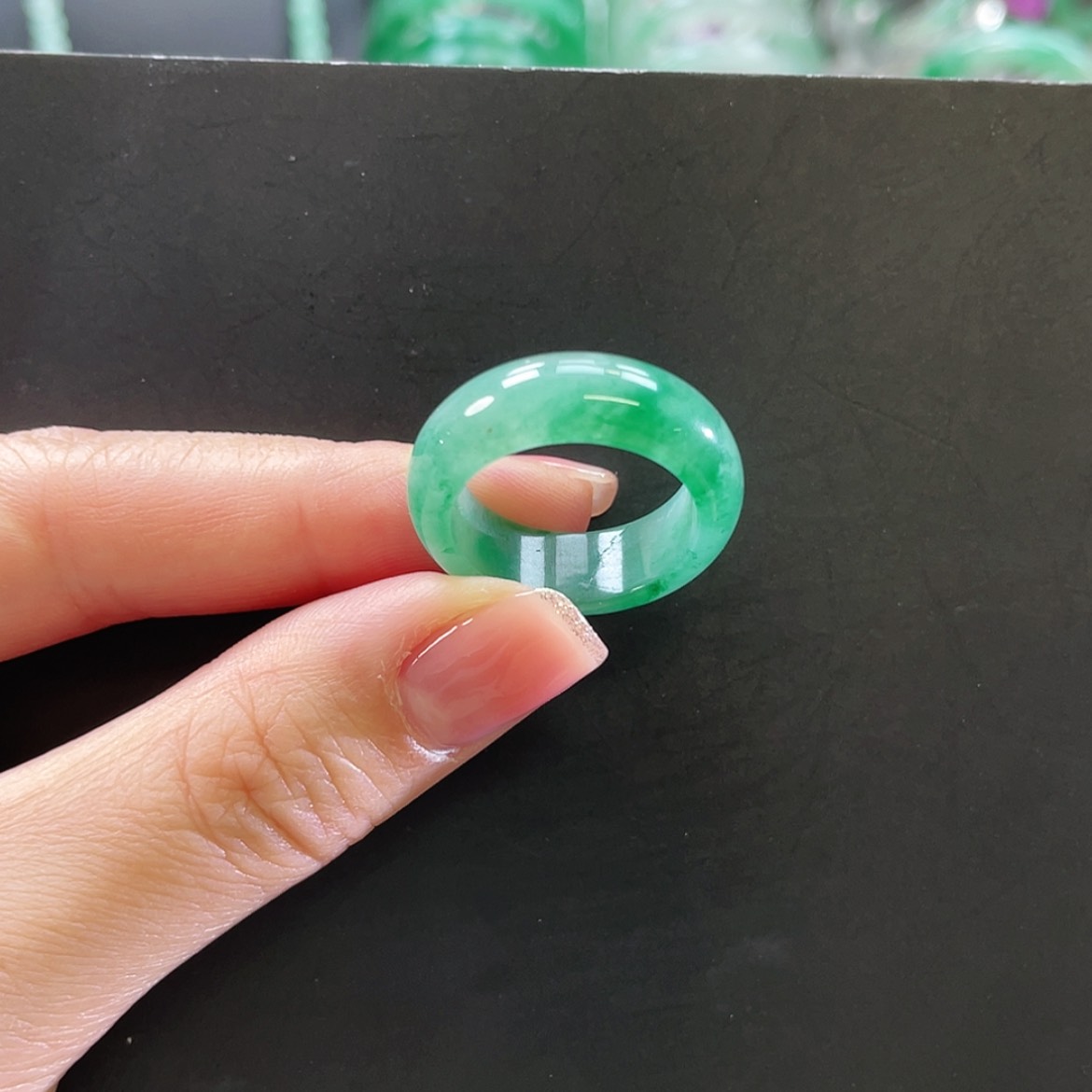 【闪购商品】未镶嵌石英质玉戒指杨*