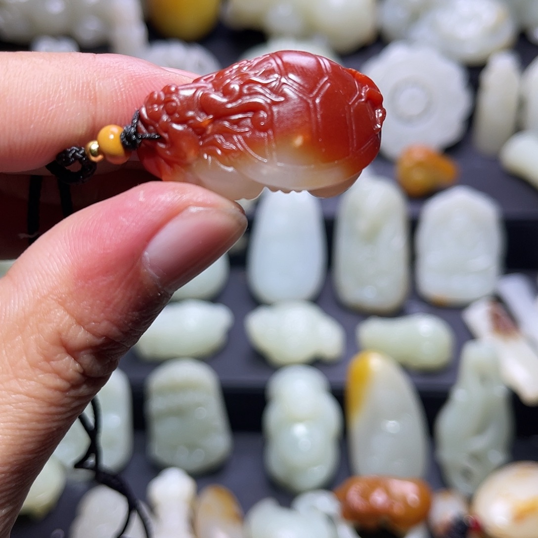 和田玉未镶嵌挂件