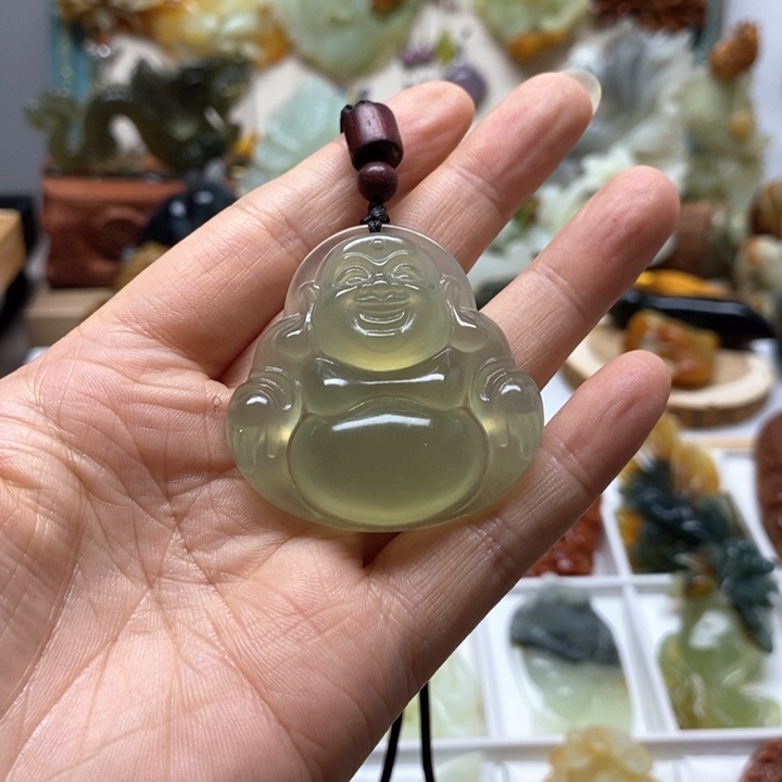 未镶嵌蛇纹石玉颈饰