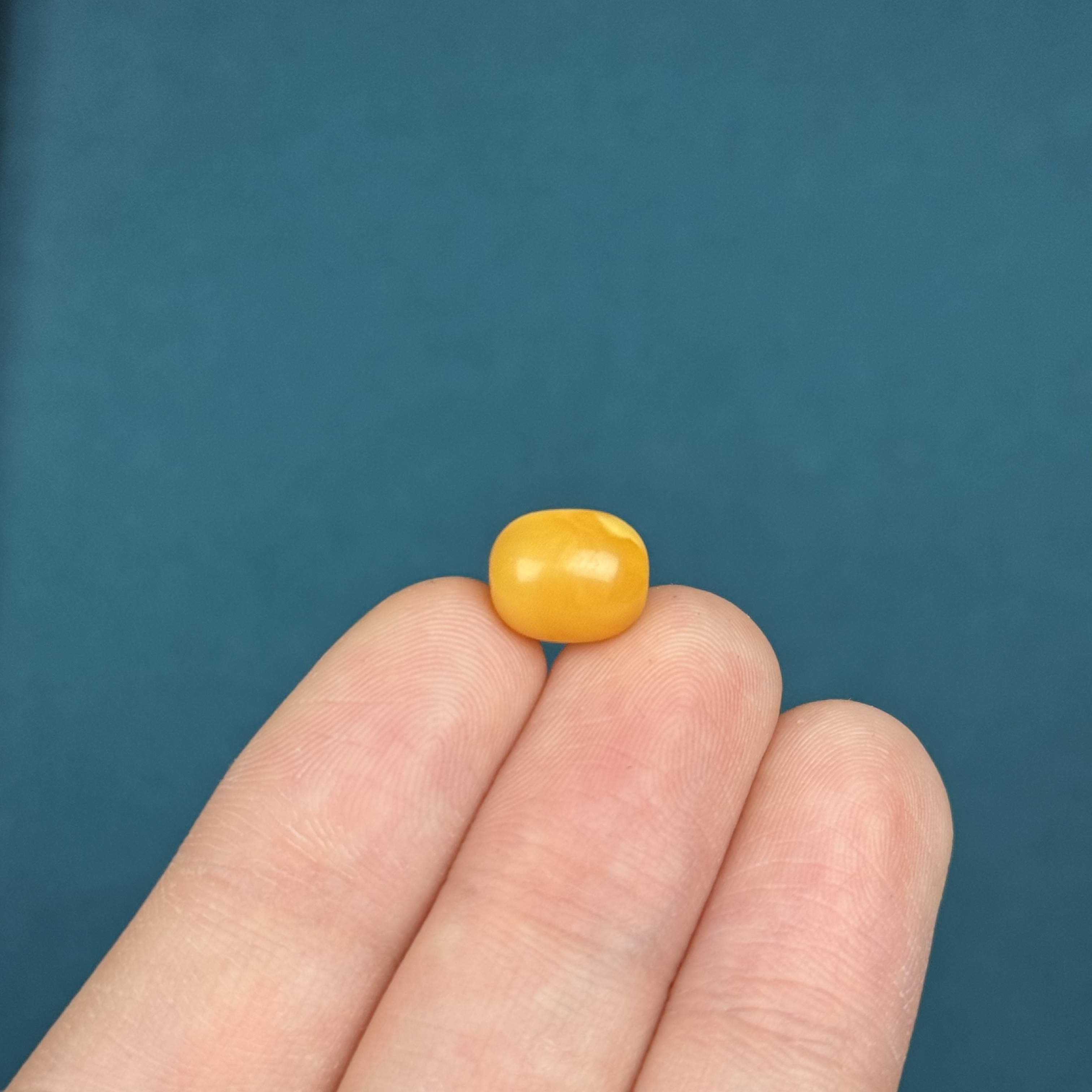 K2127天然原矿蜜蜡 鸡油红桶珠9.8*8.3mm 支持鉴定 假一罚十