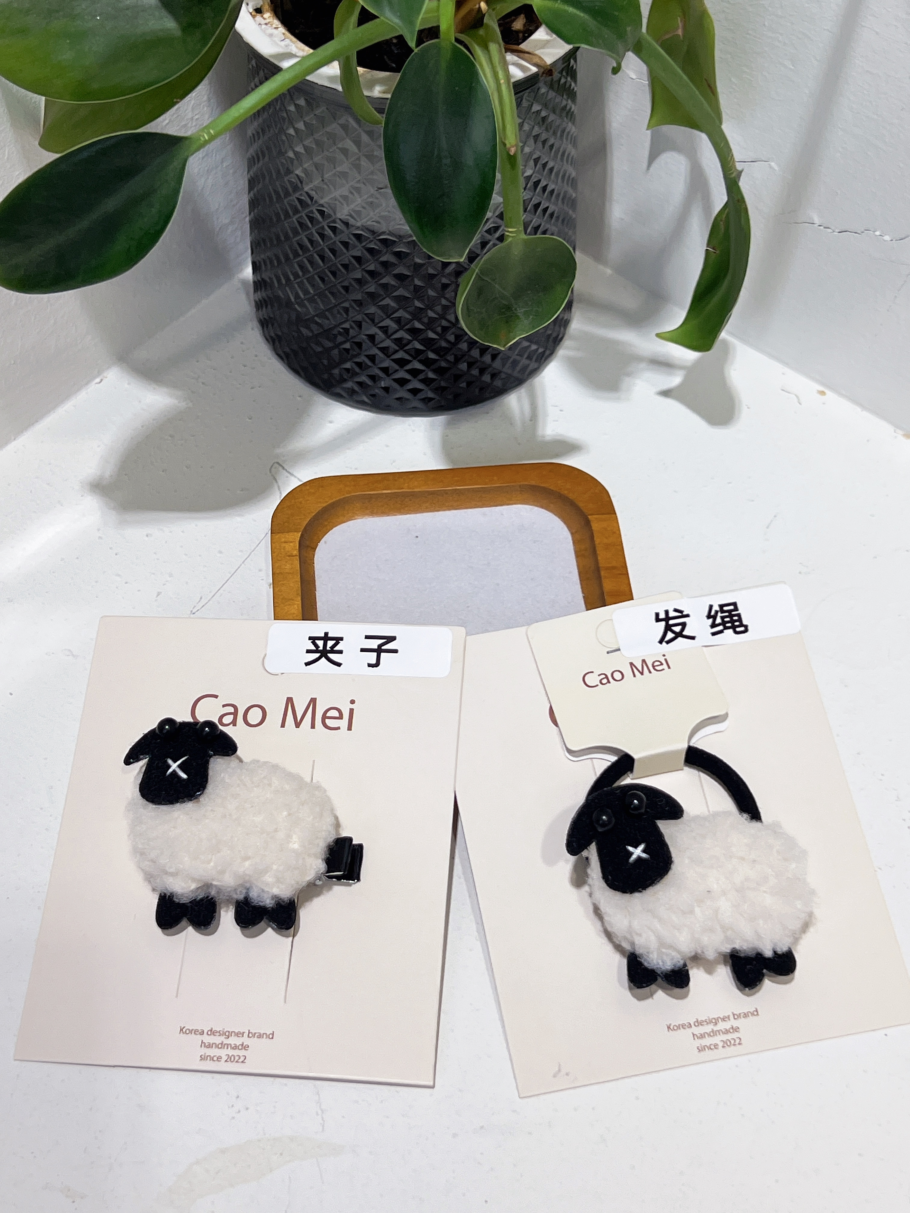 2025卡通秋季新品玩偶小羊肖恩卡通高弹力头绳夹子儿童发饰