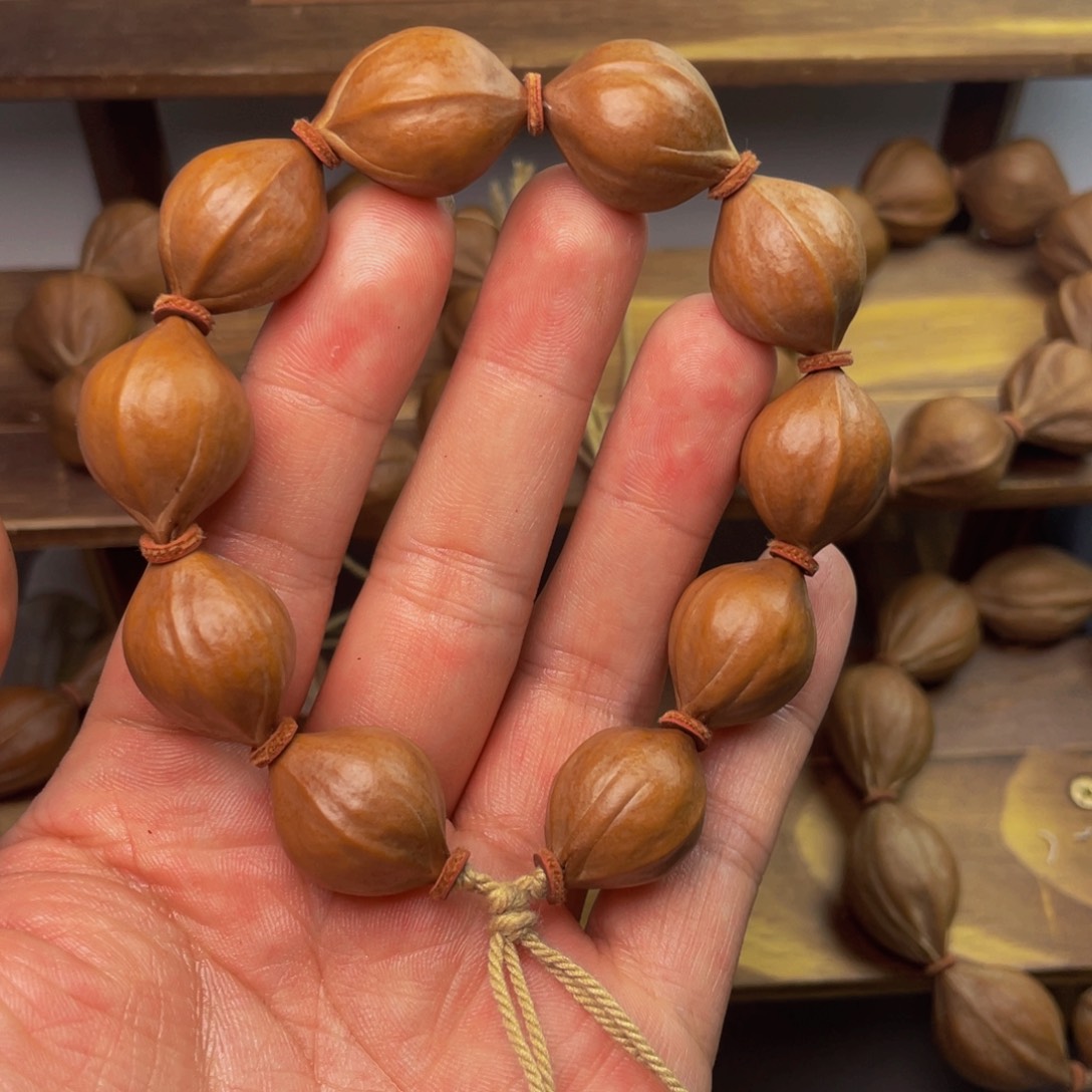 橄榄核手串/手链1724精品油核蜜桃臀