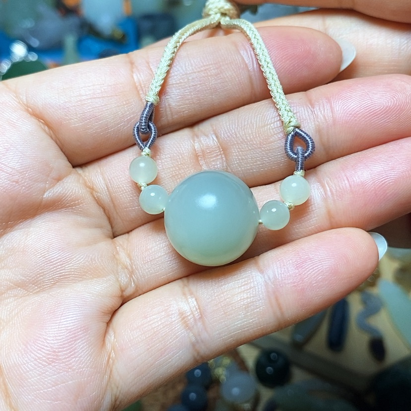【闪购商品】颈饰未镶嵌和田玉