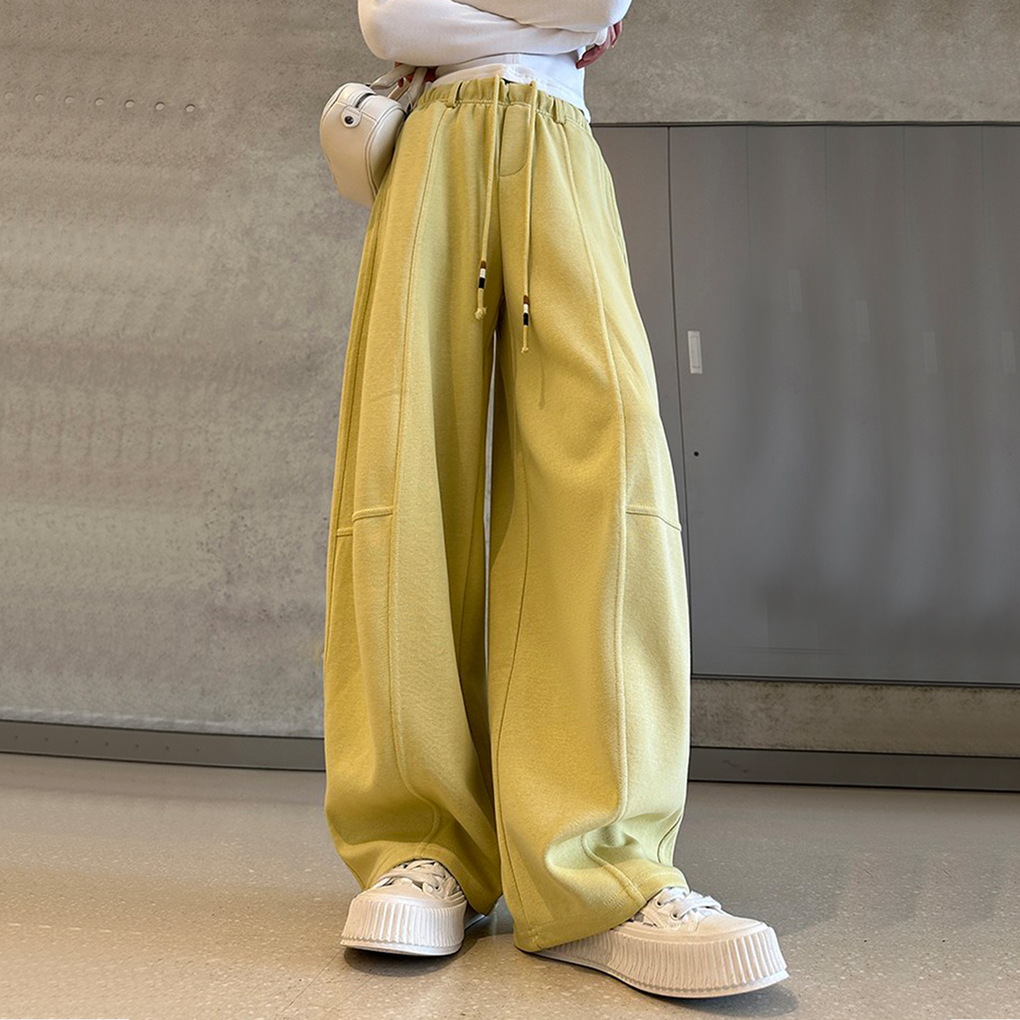 弯刀运动裤女春秋2025新款高腰宽松卫裤窄版垂感休闲香蕉阔腿裤子