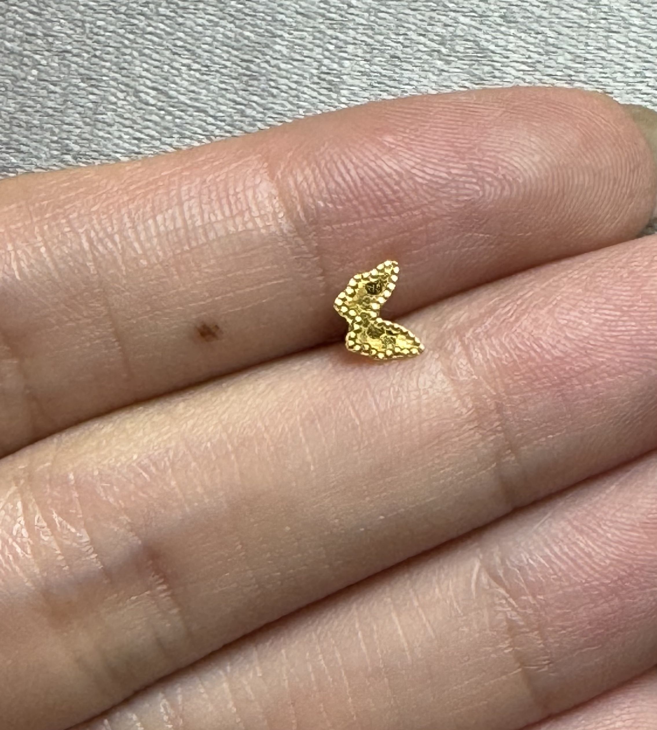 夏日特惠 足金999 龙鳞爆闪蝴蝶弯针耳钉单只专拍（多样性发一只）