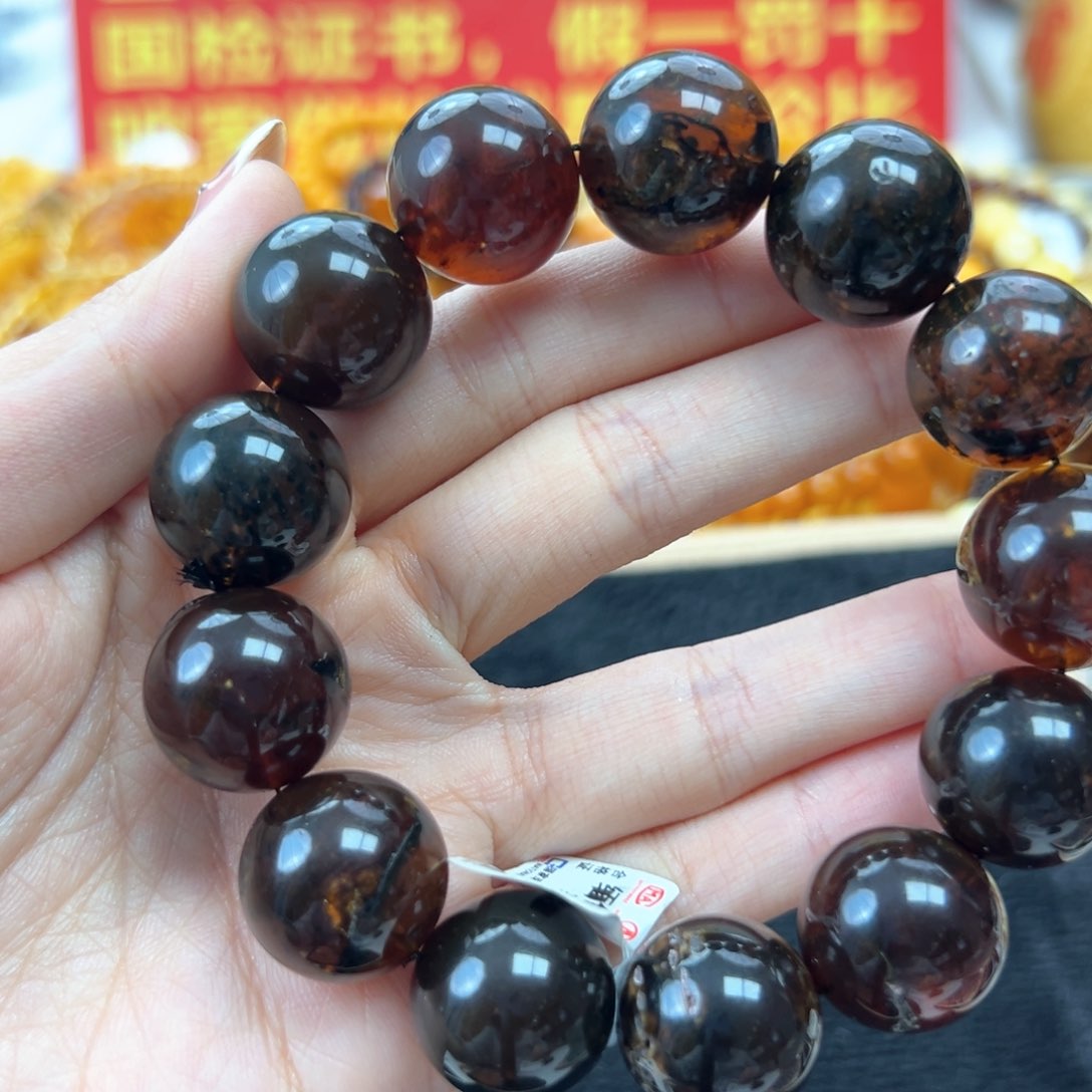 琥珀珠宝奇石未镶嵌