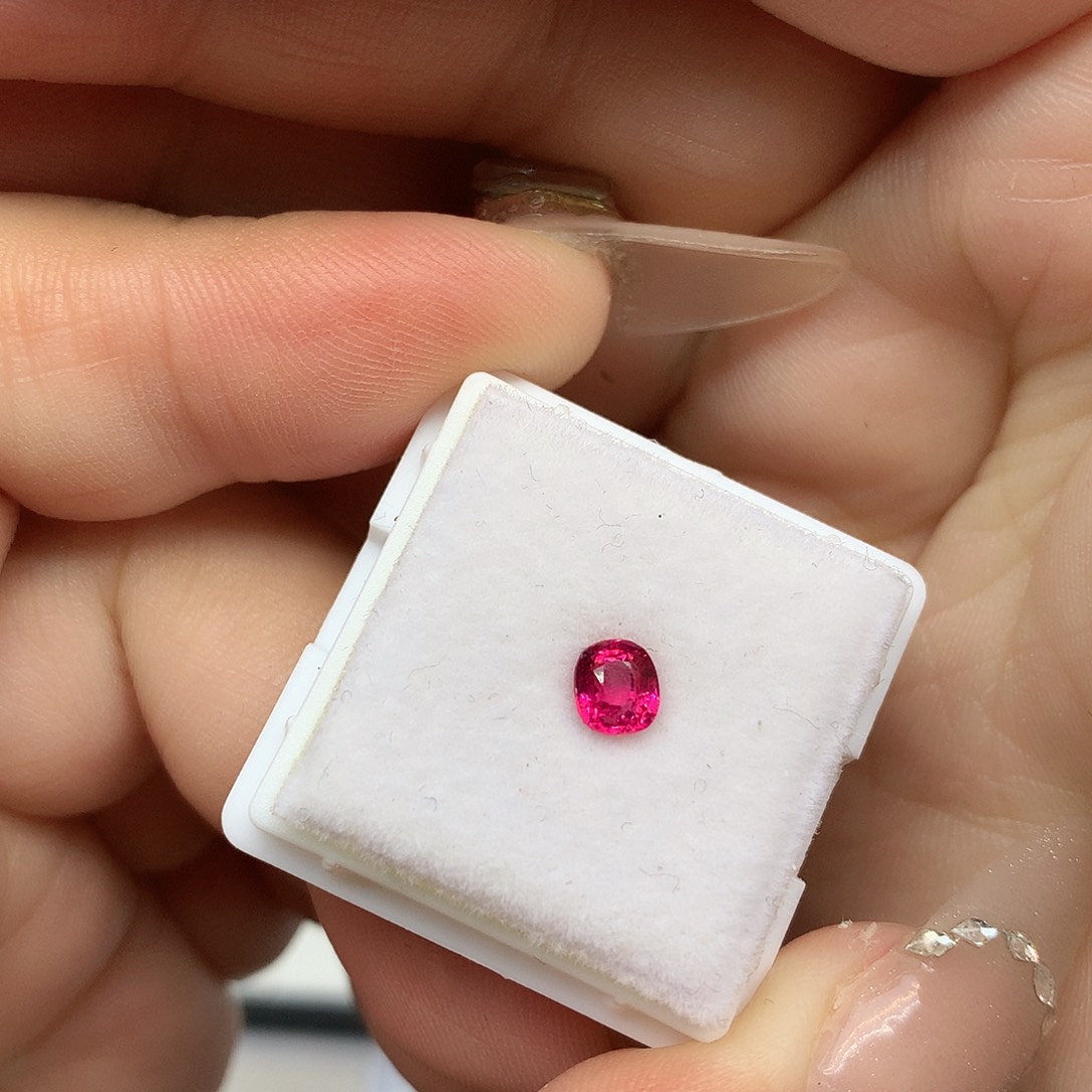 尖晶石裸石未镶嵌天然绝地武士尖晶石裸石福利