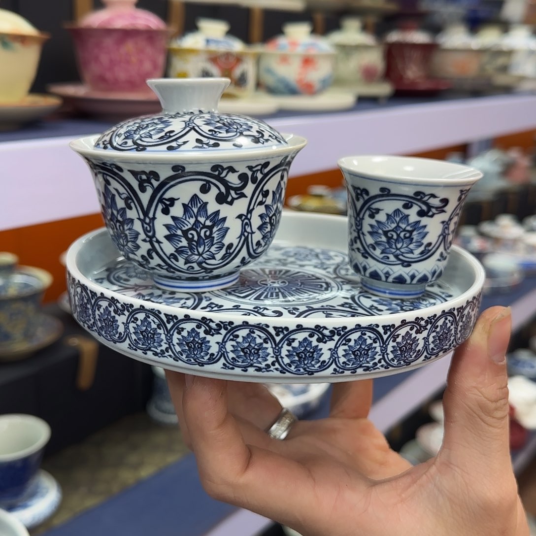 你在干什么啊你在干吗呢你在