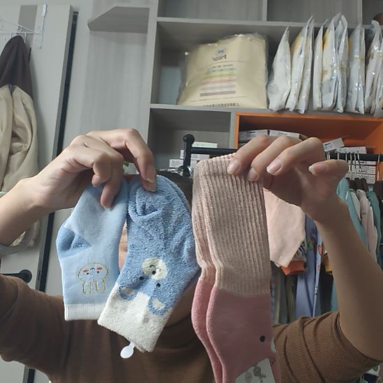 人造彩棉漫步熊0--3岁 9.9元3双花色随机发  备注男宝女宝 年龄段