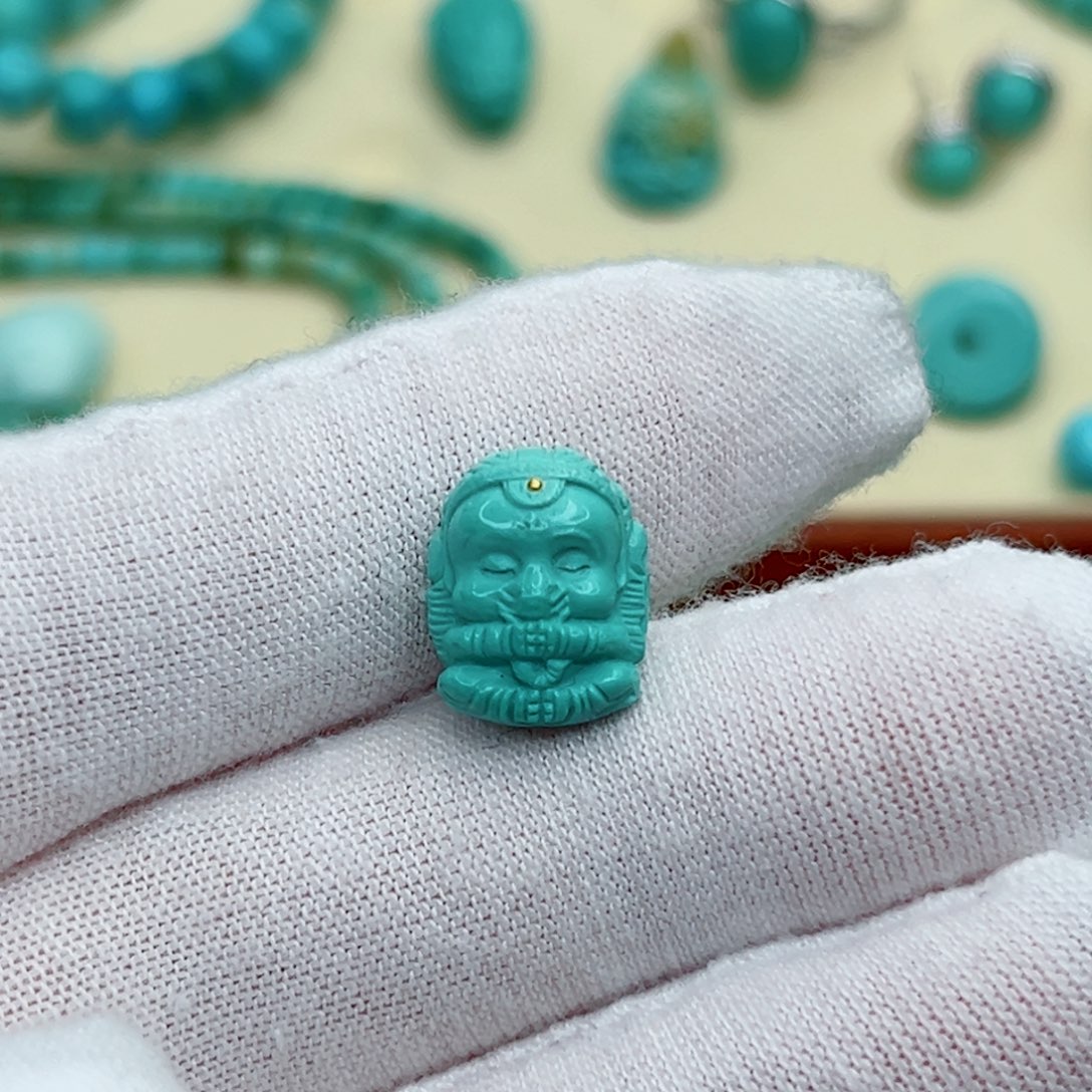 绿松石绿松石未镶嵌