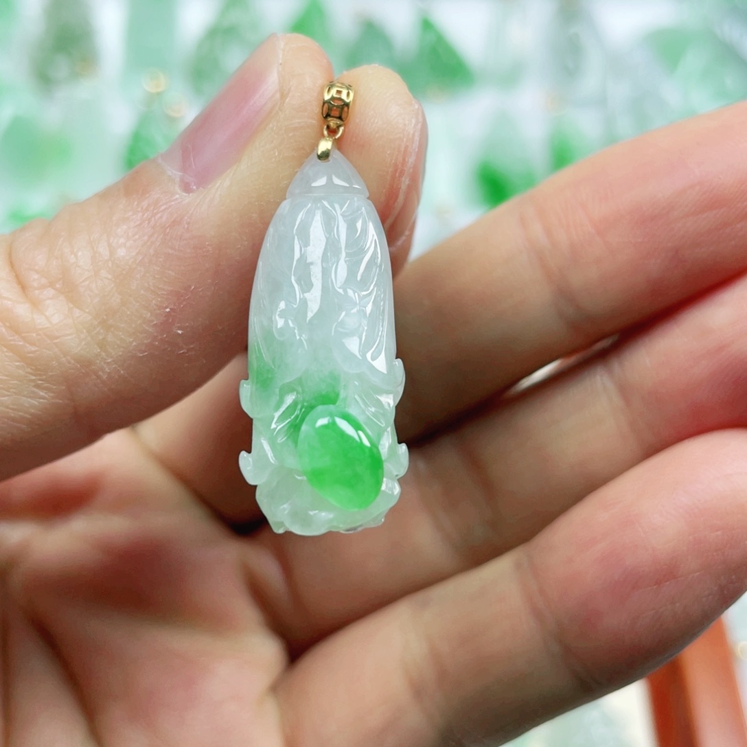 翡翠吊坠(不含链)18K金镶嵌