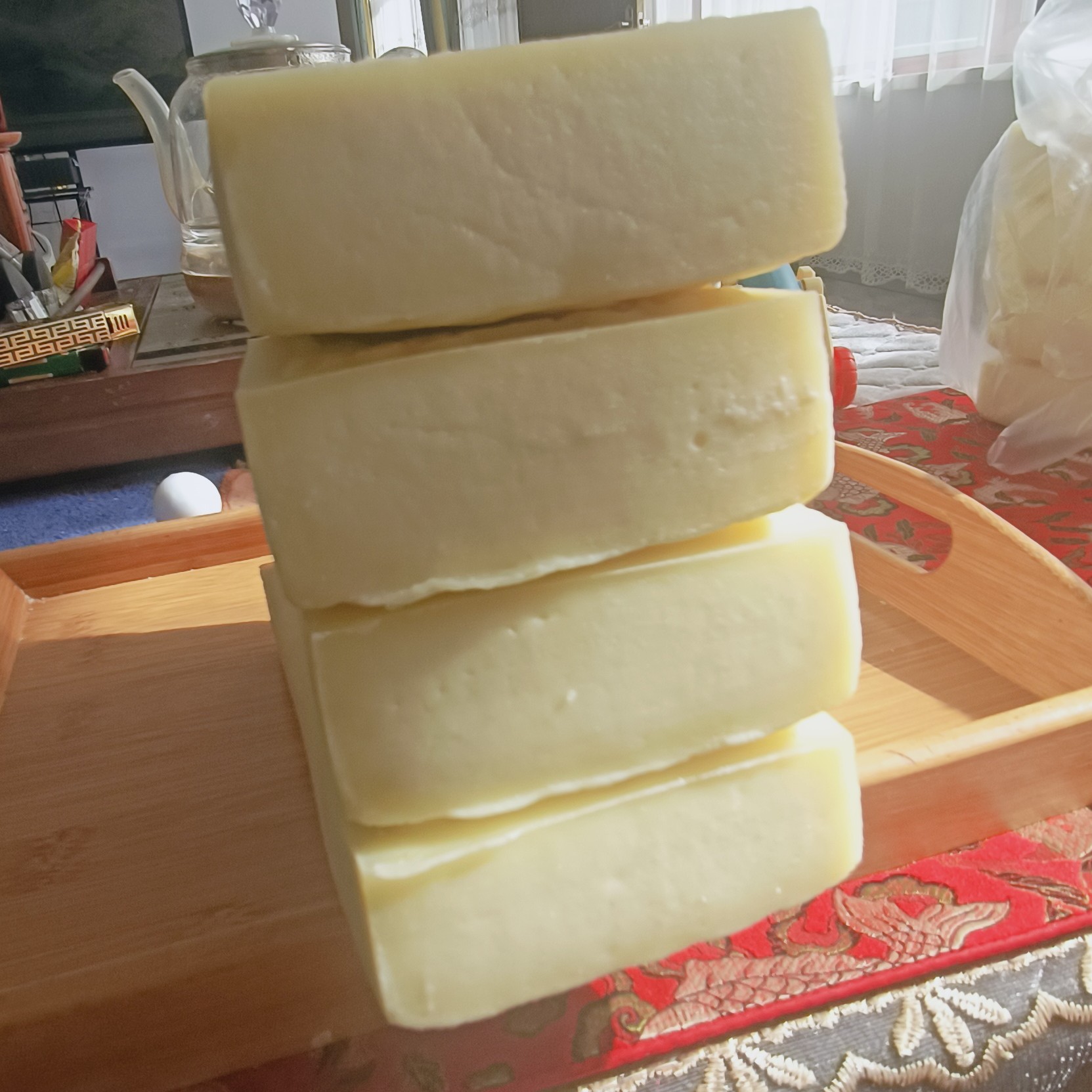 《半干原味4块长方形》内蒙古纯手工奶豆腐