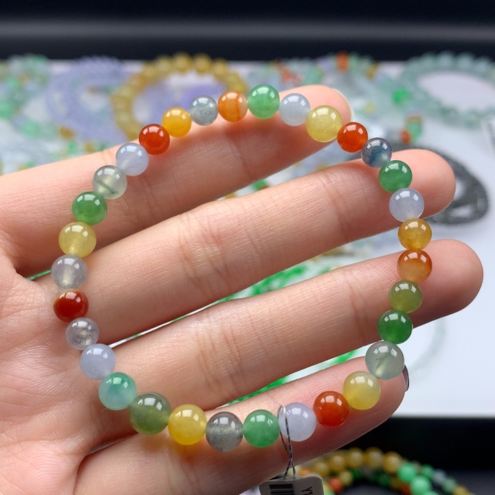 翡翠手镯未镶嵌卡