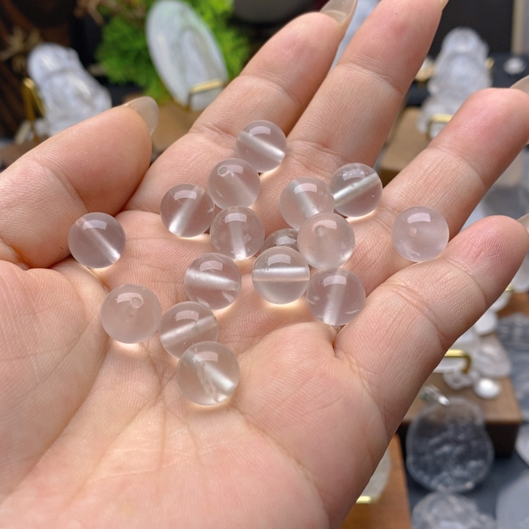 石英质玉颈饰未镶嵌?**?