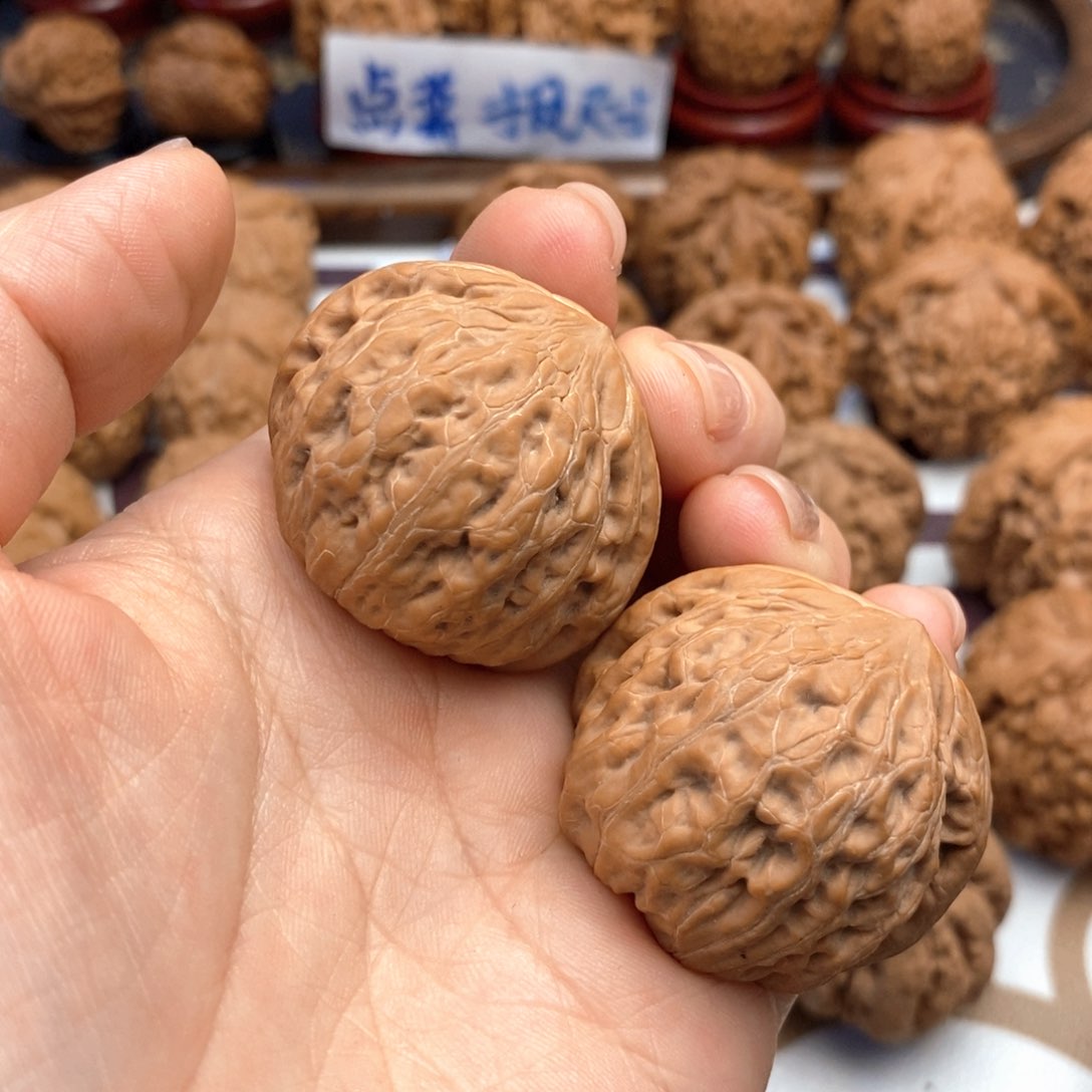 【闪购商品】文玩核桃把件U*763号铁锤妹妹
