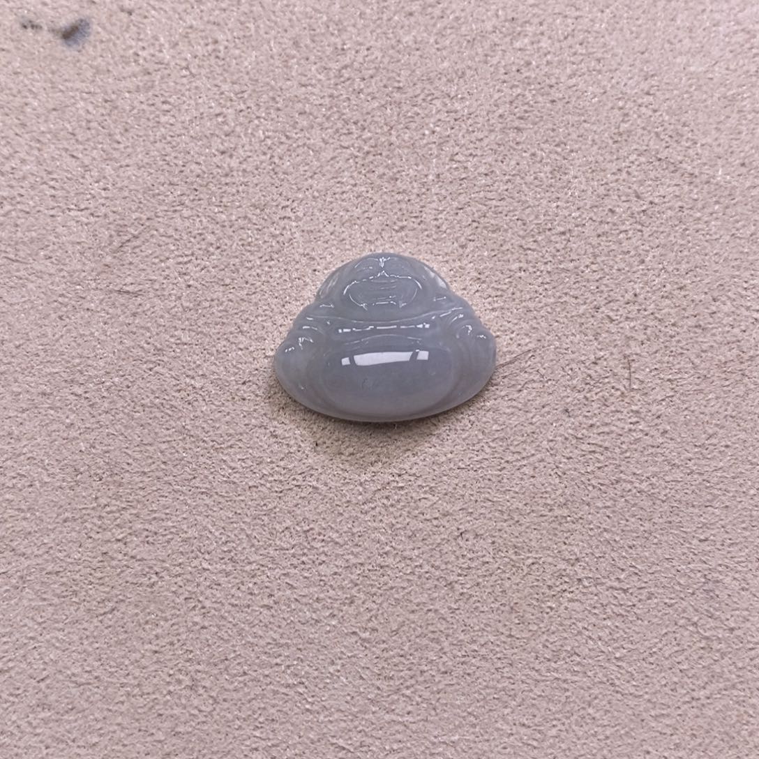 翡翠未镶嵌颈饰佛公