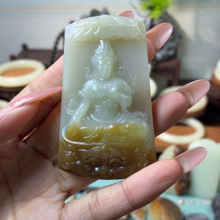 和田玉（糖玉）未镶嵌颈饰