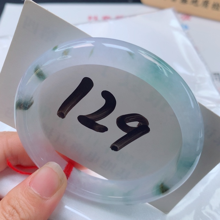 翡翠手镯未镶嵌冰春彩