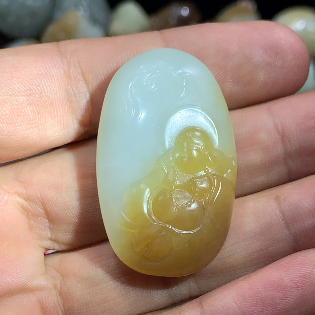 颈饰未镶嵌和田玉麦*