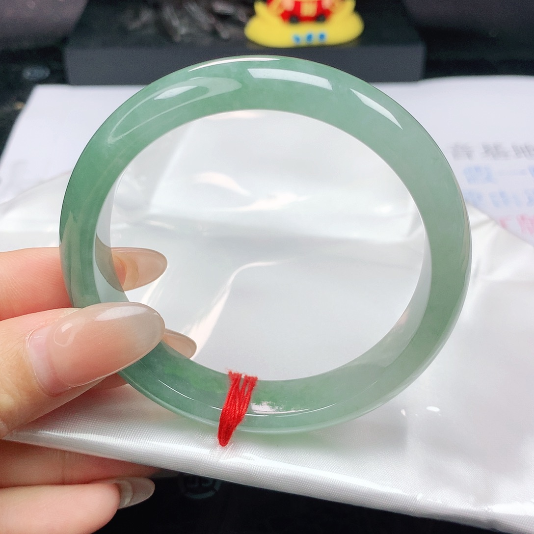 未镶嵌手镯翡翠正