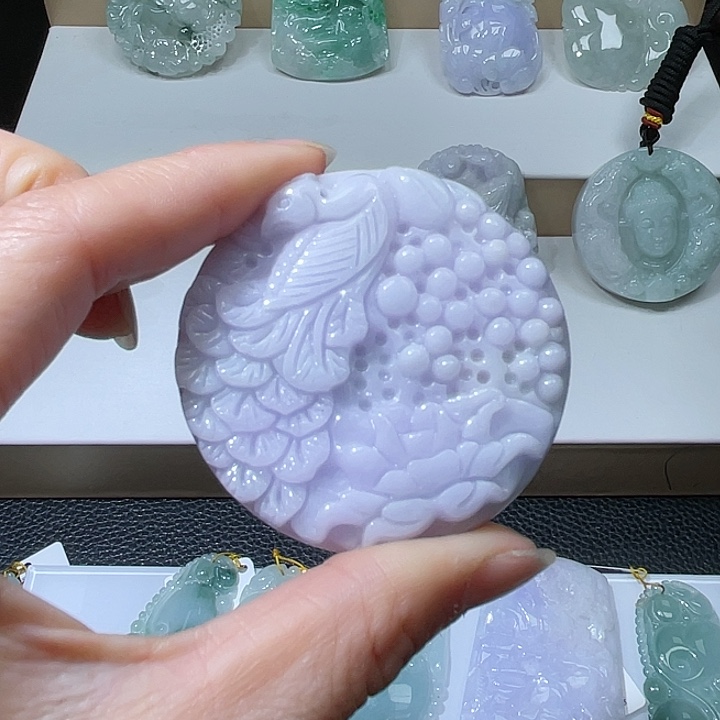 翡翠未镶嵌颈饰翡翠