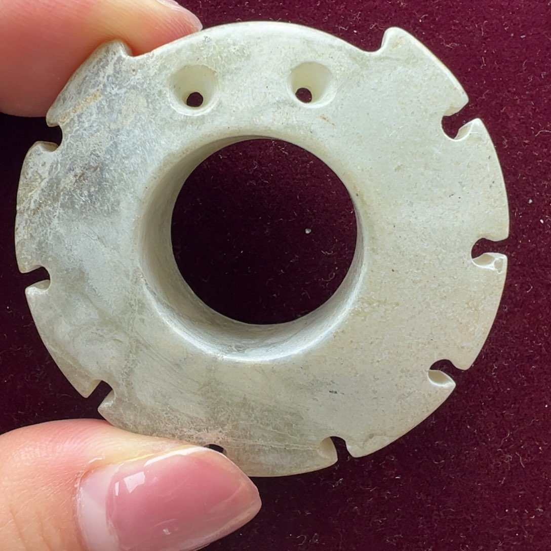 石英质玉未镶嵌颈饰