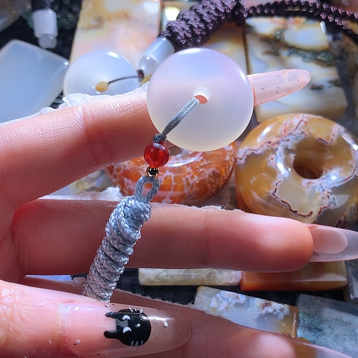 玛瑙/玉髓颈饰未镶嵌1****8